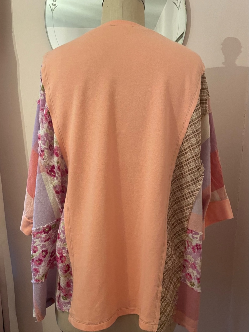 easel Peace Heart Patchwork Top - Picture 5 of 8